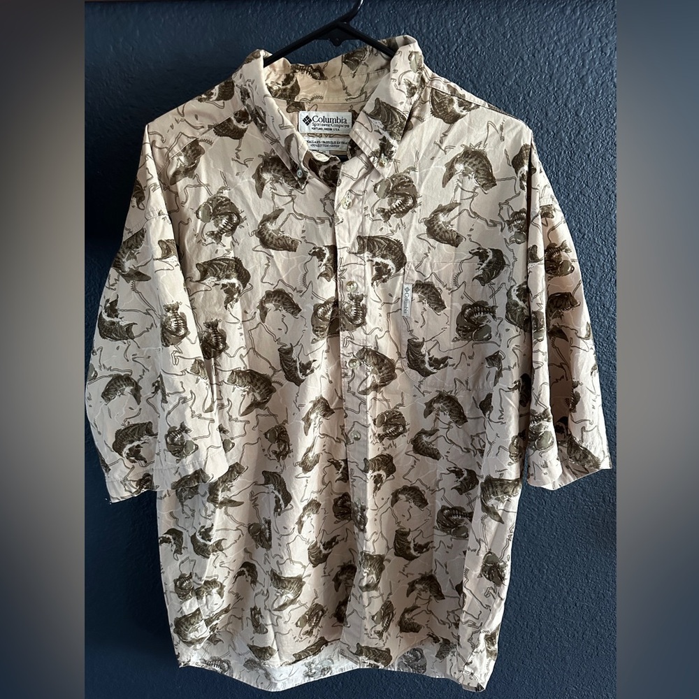 Columbia men’s short sleeve button down